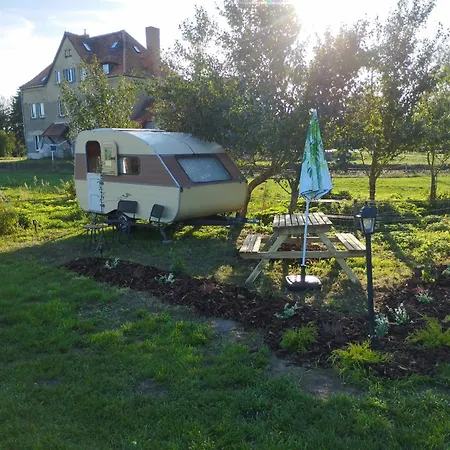 Ddr Wohnwagen Qek Aero Hébergement de vacances